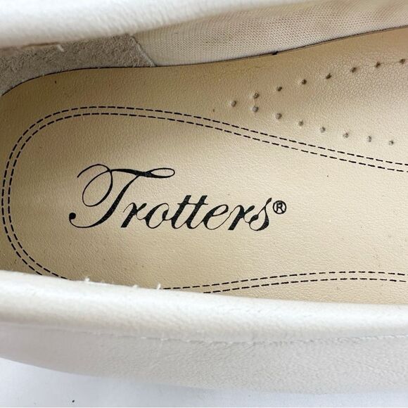 Trotters Womens Pearlized Ivory Leather Slip On Dress Shoe Flats Almond Toe 7 W - Picture 8 of 14